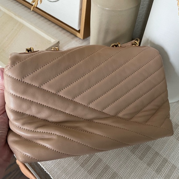 TORY BURCH KIRA CHEVRON SMALL CONVERTIBLE SHOULDER BAG - Picture 6 of 8